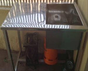 Heavy Duty Single Sink With Working Top